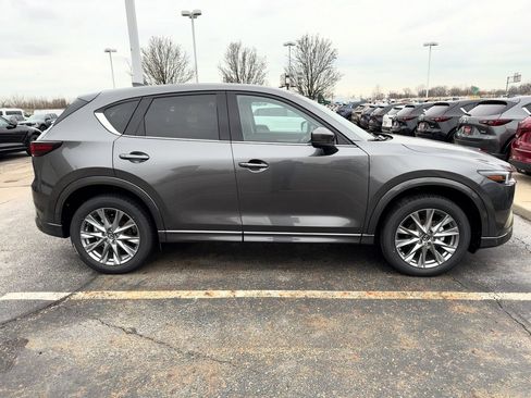 New 2025 MAZDA CX-5 AWD 2.5 S w/ Premium Plus Pkg image 4