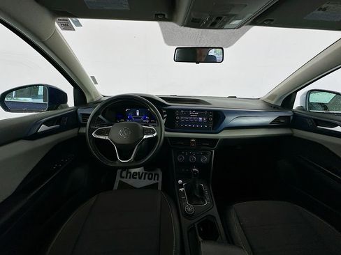 Used 2022 Volkswagen Taos SE image 22
