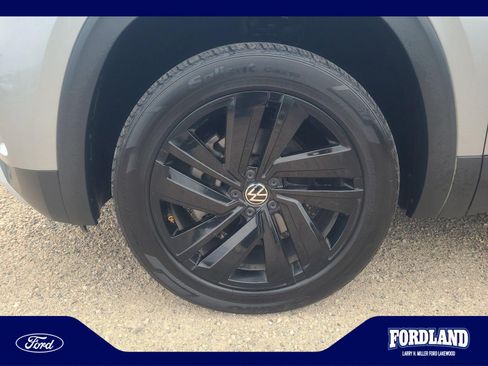 Used 2021 Volkswagen Atlas Cross Sport SE AWD/4WD image 26