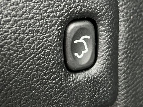 Used 2021 Jeep Grand Cherokee Limited image 36