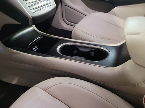 Used 2017 Lincoln MKC Select w/ Select Plus Package image 26