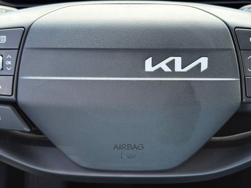 New 2026 Kia K4 LXS image 20