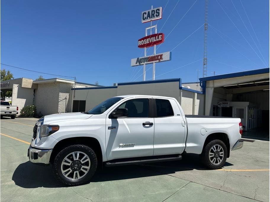 Used 2019 Toyota Tundra SR5 AWD/4WD image 11