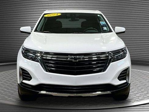 Used 2024 Chevrolet Equinox LT w/ LPO, Cargo Package FWD image 2
