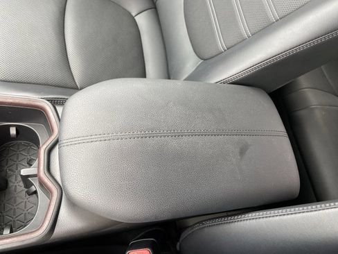 Used 2023 Toyota RAV4 Limited image 40