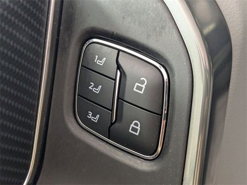 Used 2021 Ford F150 Limited image 11