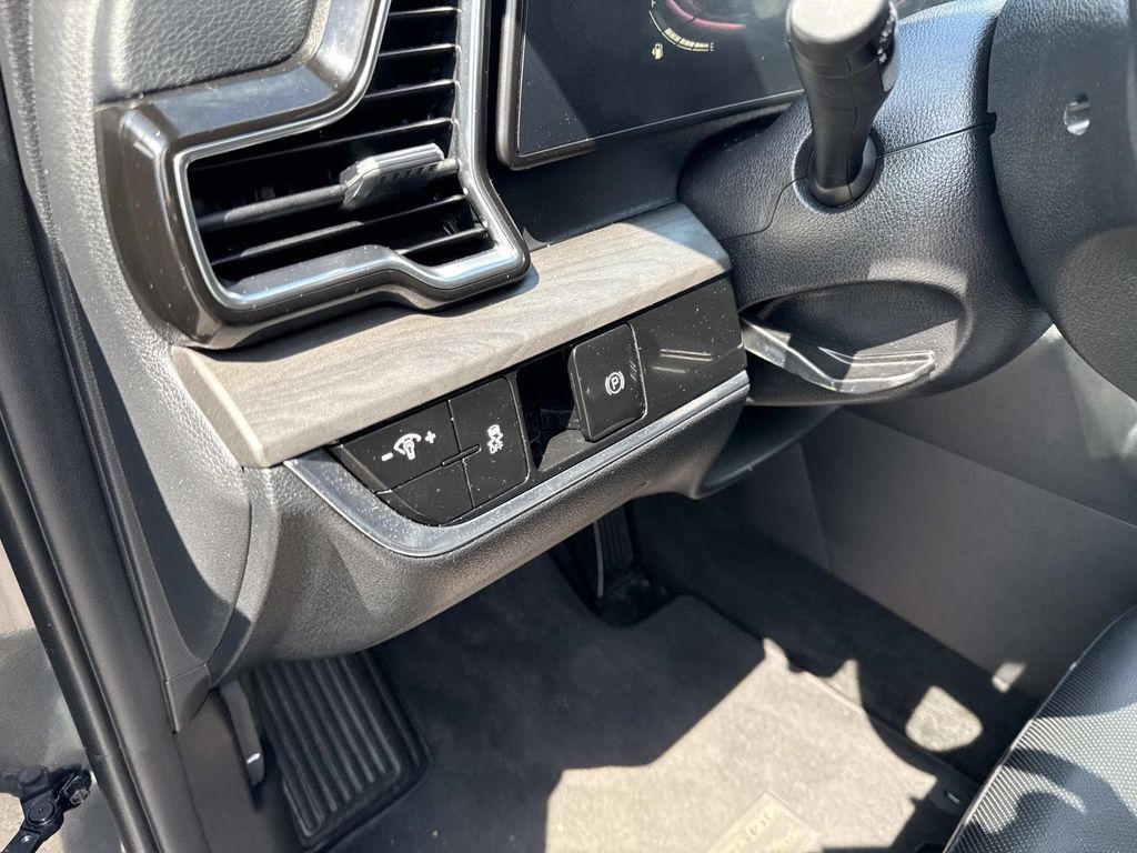 Used 2024 Kia Sportage X-Line AWD/4WD image 21