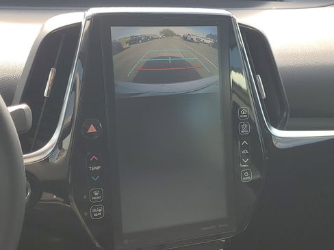 Used 2021 Toyota Prius Prime XLE image 27