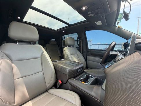 Used 2021 GMC Yukon SLT w/ SLT Premium Package AWD/4WD image 13