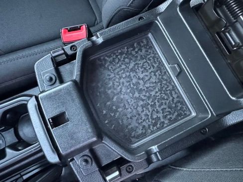 Used 2019 Jeep Wrangler Unlimited Sport image 18