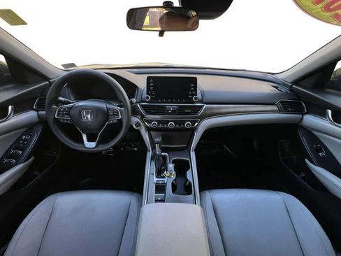 Used 2019 Honda Accord LX image 10