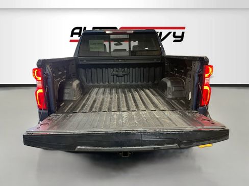 Used 2022 Chevrolet Silverado 1500 RST w/ Convenience Package II AWD/4WD image 26