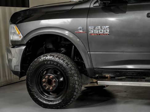 Used 2018 RAM 3500 Tradesman w/ Chrome Appearance Group AWD/4WD image 12