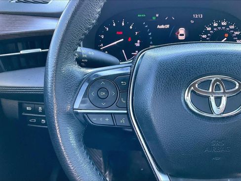 Used 2022 Toyota Avalon XLE image 23