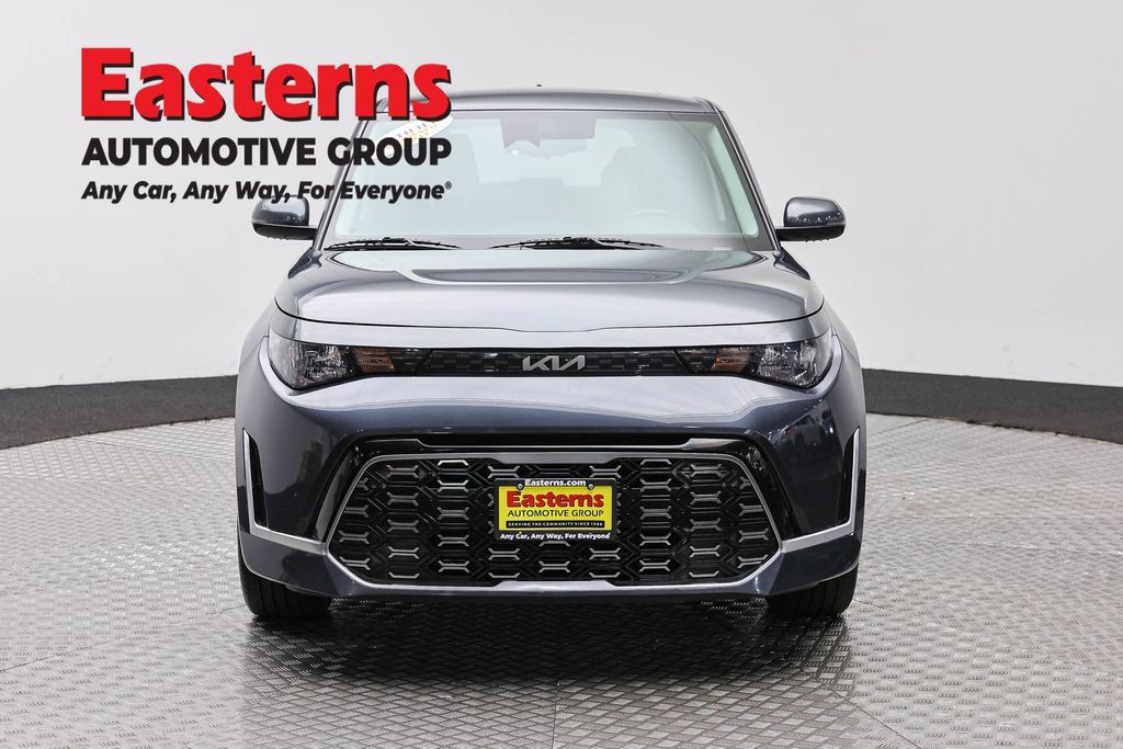 Used 2023 Kia Soul GT-Line FWD image 4