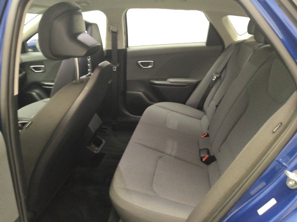 Used 2025 Kia K4 FWD image 18