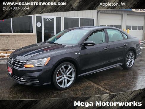 Used 2018 Volkswagen Passat 2.0T R-Line image 1