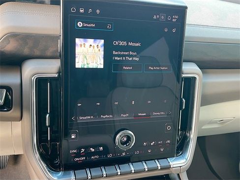 New 2026 GMC Yukon XL Denali w/ Denali Reserve Package image 10