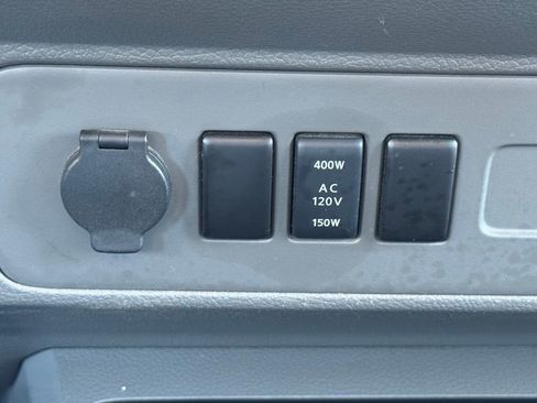 Used 2015 Nissan NV 2500 SL w/ Technology Package image 24