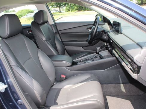 Certified 2025 Honda Accord EX-L image 13