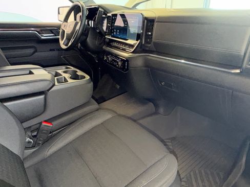 Used 2023 Chevrolet Silverado 1500 RST image 22