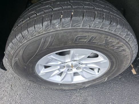 Used 2025 Chevrolet Silverado 1500 LT w/ Safety Package image 10