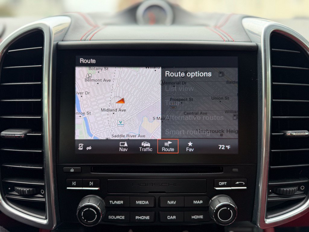 Used 2018 Porsche Cayenne Platinum Edition AWD/4WD image 28