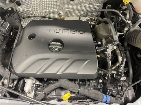 Used 2024 Buick Encore GX Avenir w/ Avenir Convenience Package image 25