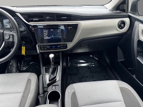 Used 2017 Toyota Corolla LE w/ Carpet Mat Package (TMS) FWD image 22