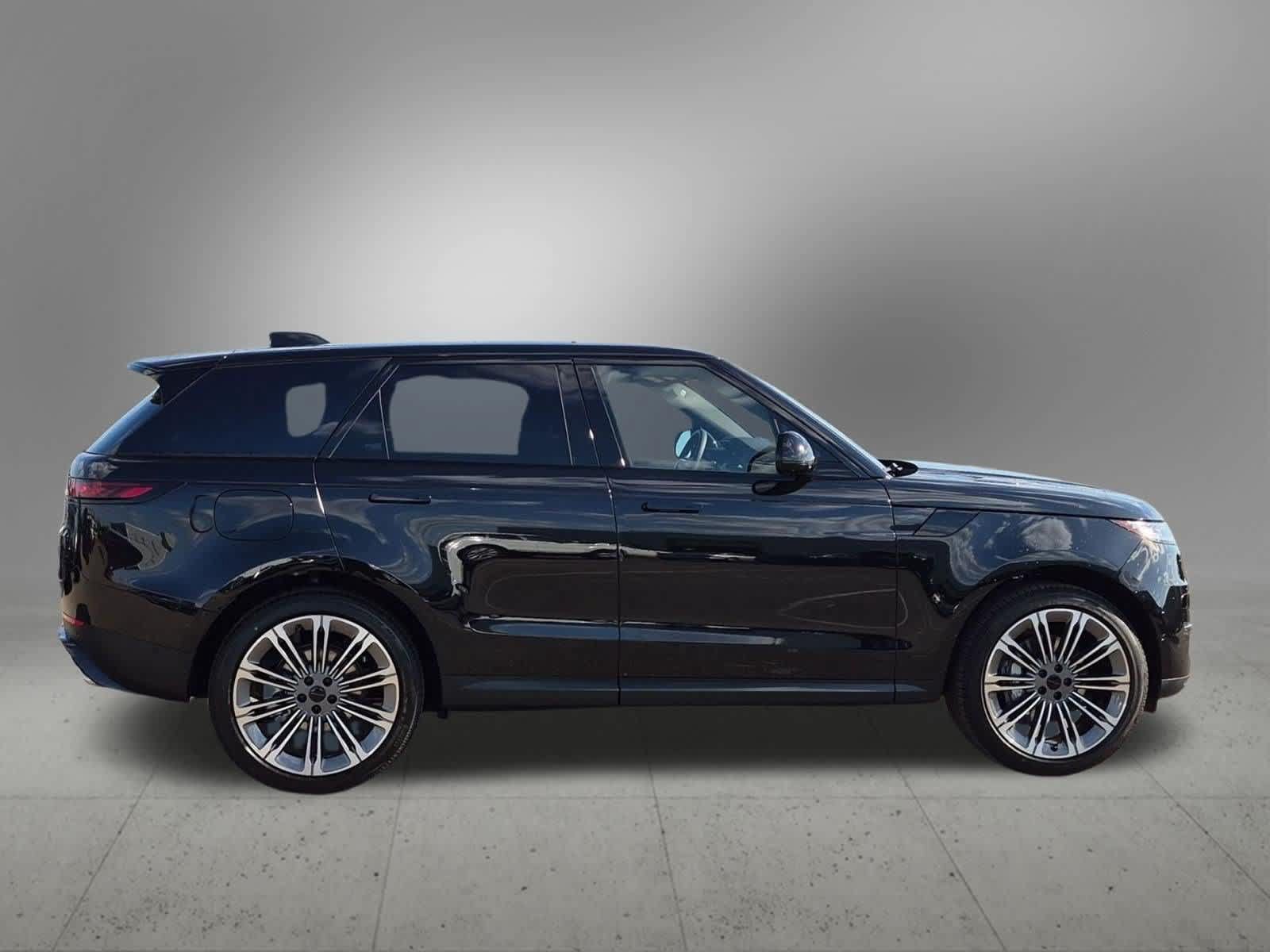 New 2027 Land Rover Range Rover Sport SE AWD/4WD image 7