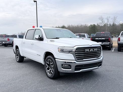 Used 2025 RAM 1500 Laramie AWD/4WD image 2