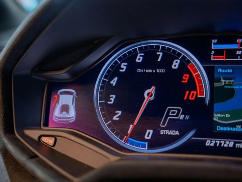 Used 2018 Lamborghini Huracan Performante image 43