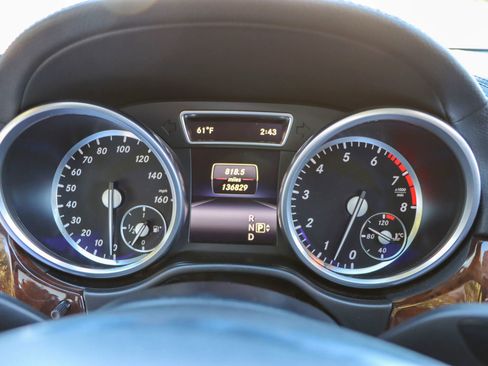 Used 2015 Mercedes-Benz GL 450 4MATIC image 39