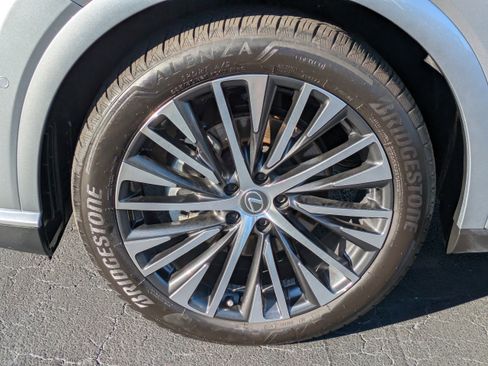 Used 2024 Lexus RX 350 Premium Plus w/ Convenience Package image 10