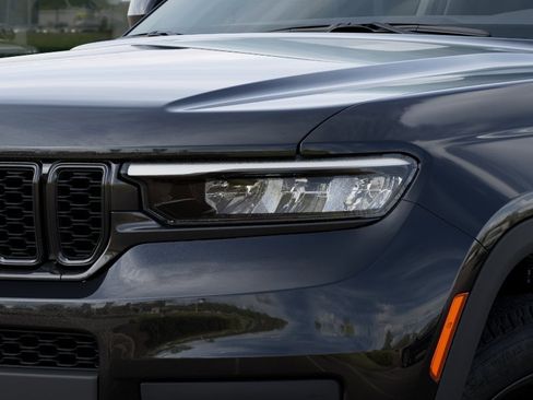 New 2025 Jeep Grand Cherokee L Altitude AWD/4WD image 19
