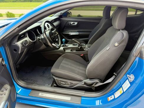 Used 2019 Ford Mustang GT image 10