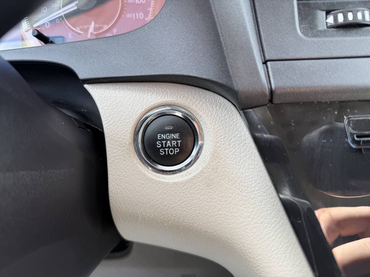 Used 2018 Toyota Sienna XLE Premium FWD image 28