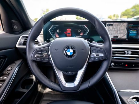 Certified 2023 BMW 330i xDrive Sedan AWD/4WD image 19