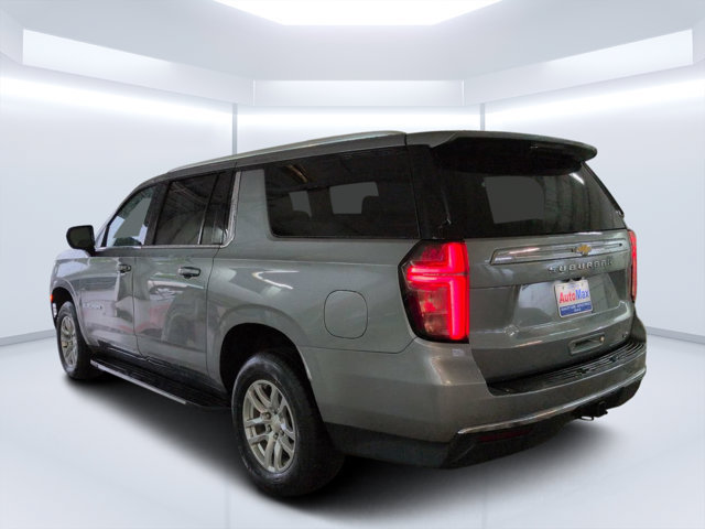 Used 2023 Chevrolet Suburban LT AWD/4WD image 5