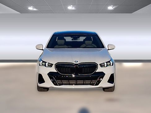 New 2026 BMW 540i xDrive w/ M Sport Package image 6