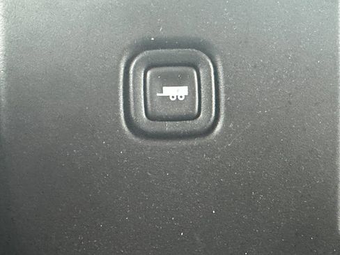 Used 2020 Chevrolet Express 2500 w/ Communications Package image 12