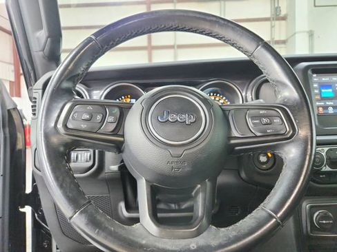 Used 2021 Jeep Wrangler Unlimited Sport image 13
