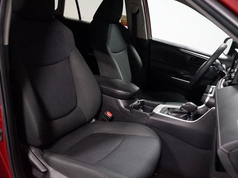 Certified 2020 Toyota RAV4 LE FWD image 25