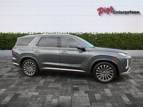 Used 2024 Hyundai Palisade Calligraphy FWD image 8