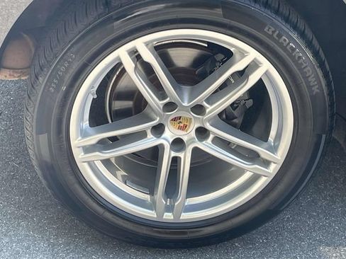 Used 2020 Porsche Macan AWD/4WD image 8