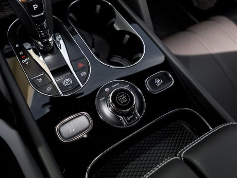 New 2026 Bentley Bentayga Speed AWD/4WD image 44