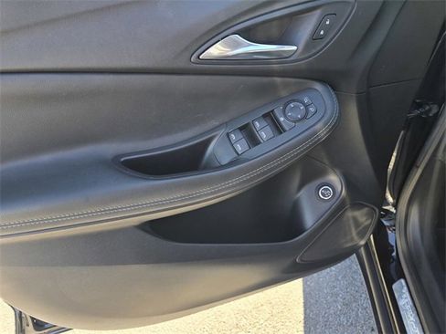 Used 2022 Buick Encore GX Select image 22