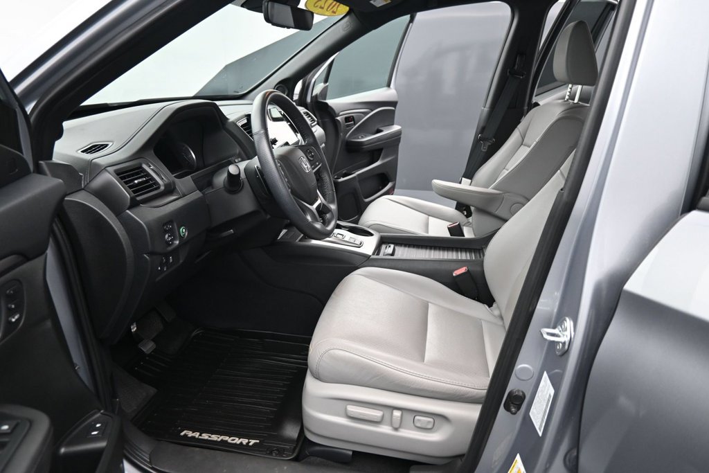 Used 2023 Honda Passport EX-L image 17