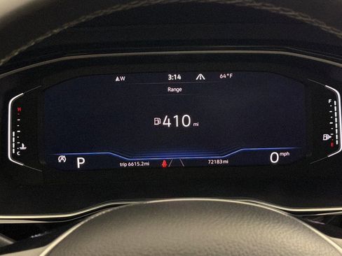 Used 2021 Volkswagen Jetta SEL Premium FWD image 19