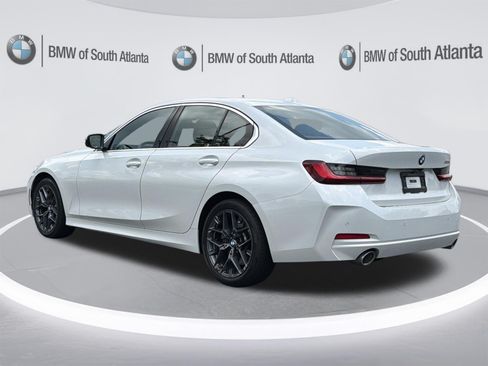 Used 2025 BMW 330i Sedan w/ Convenience Package RWD image 24